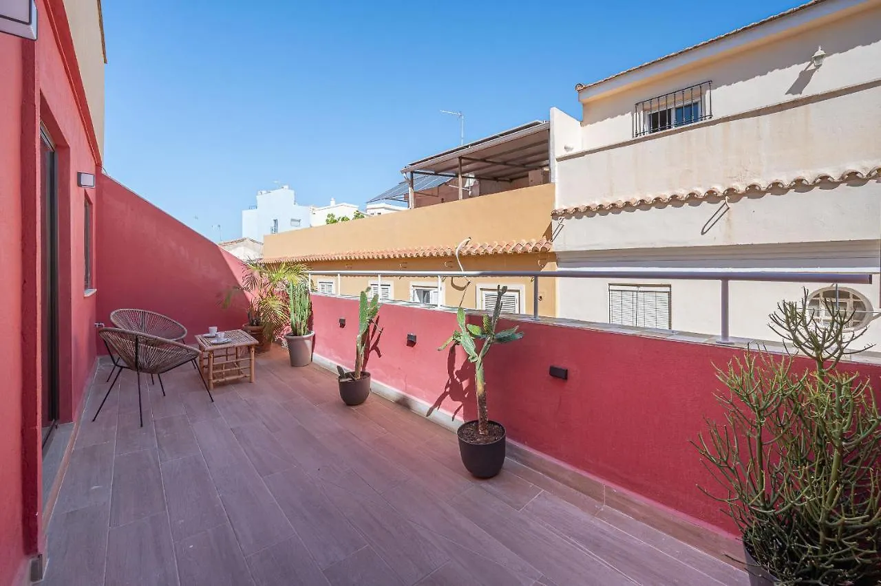 Dona Elvira. Las Terrazas Malaga Apartment
